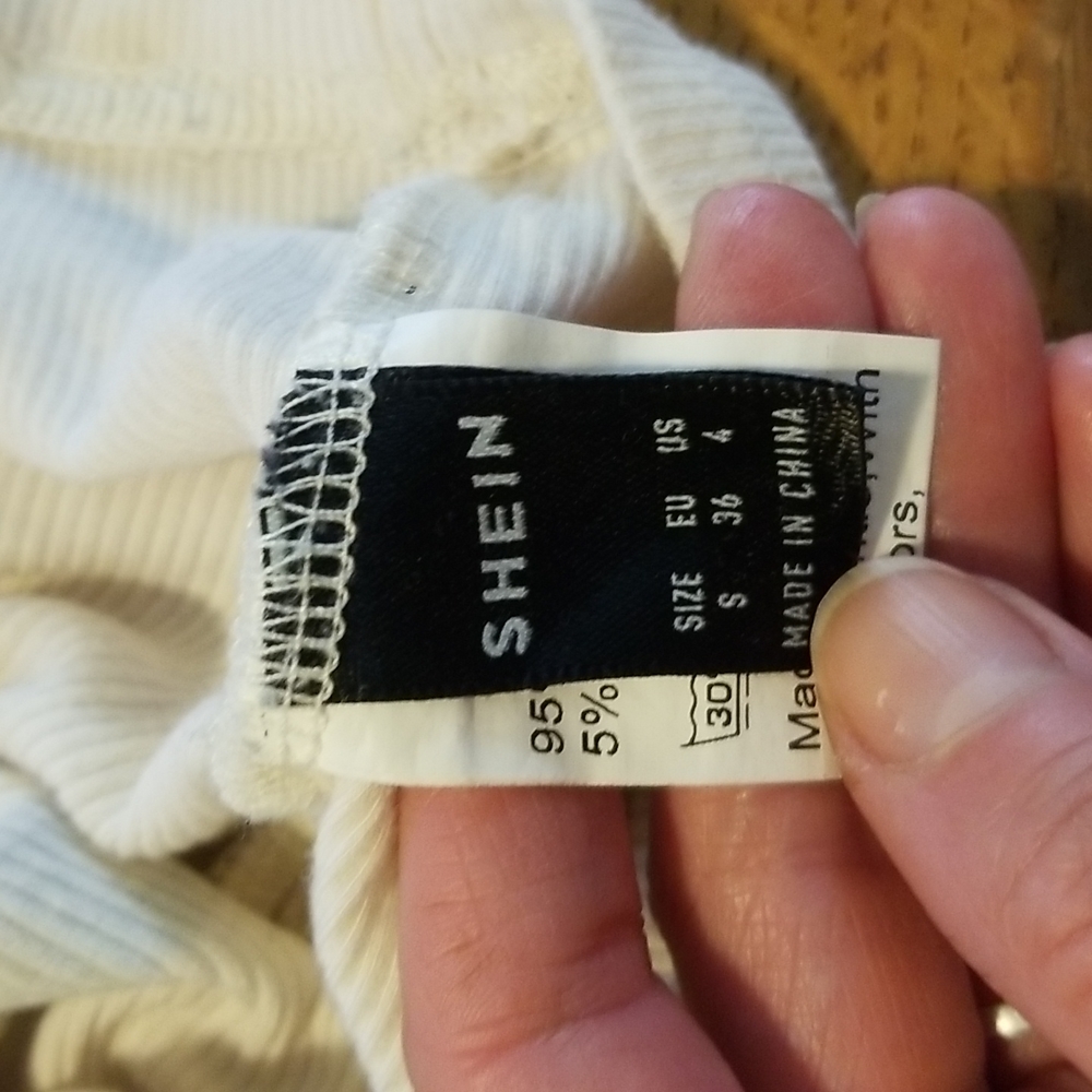 Shein Crop Top - Picture 3 of 3